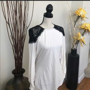 Bisou Bisou white blouse w/ black lace detail
